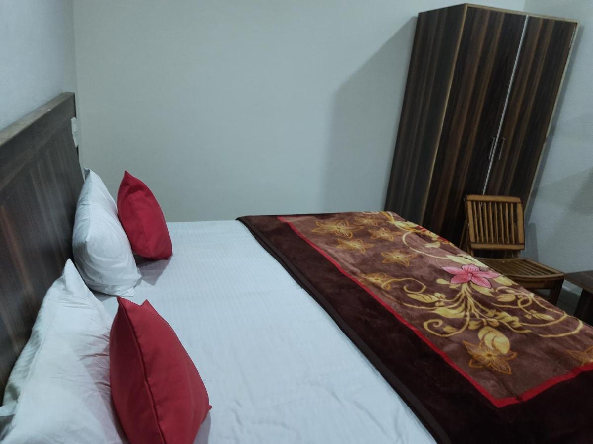 Hotel Amron45 Chandīgarh Extérieur photo