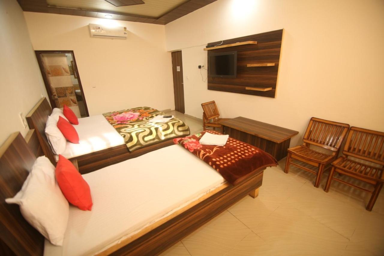 Hotel Amron45 Chandīgarh Extérieur photo