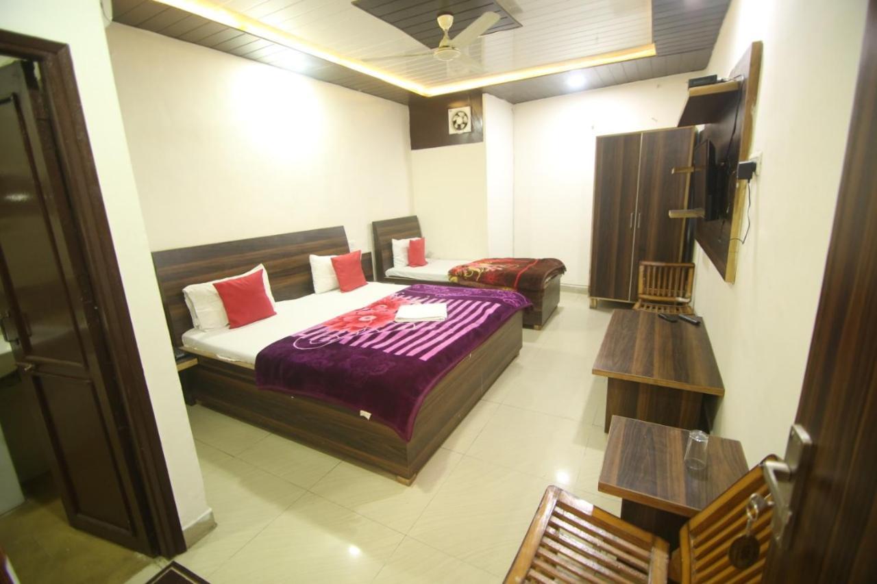 Hotel Amron45 Chandīgarh Extérieur photo