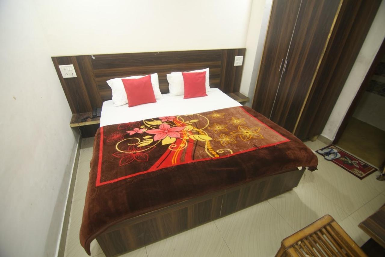Hotel Amron45 Chandīgarh Extérieur photo