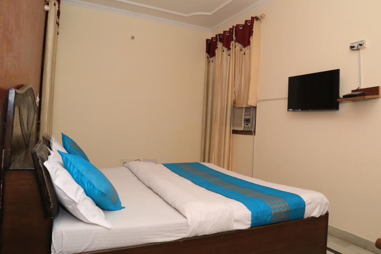 Hotel Amron45 Chandīgarh Extérieur photo